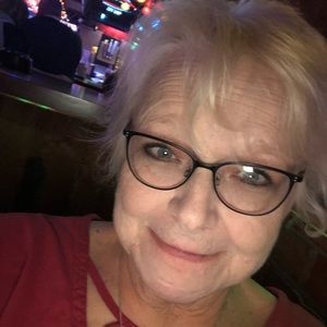 Meet your Posher, Alma